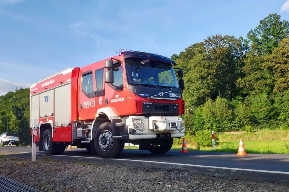 Motocyklista wyprzedzał, kierowca samochodu skręcał - zdjęcie 5