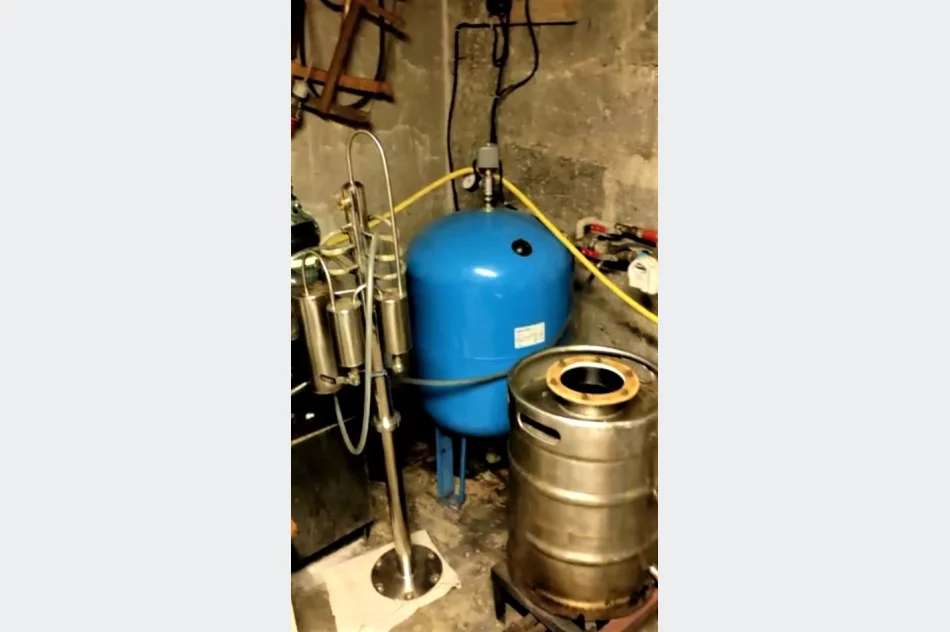 Sądeccy policjanci zlikwidowali nielegalną bimbrownię - zdjęcie 2