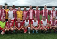 Reprezentacja Polski w Futsalu +35 sprawdzi oldbojów Gwardii Tensbud. W tle akcja charytatywna. - zdjęcie główne