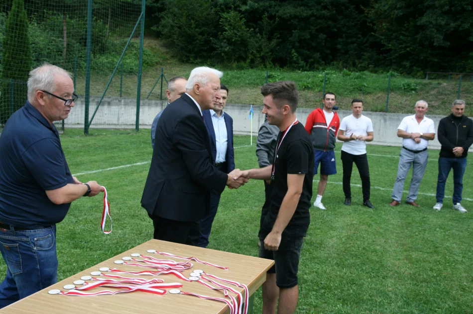 LKS "Słomka" Siekierczyna z historycznym awansem do klasy okręgowej - zdjęcie 4