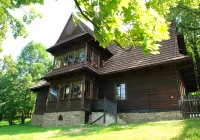 Okazja, by zwiedzić dom "piewcy Gorców i Podhala" - zdjęcie główne