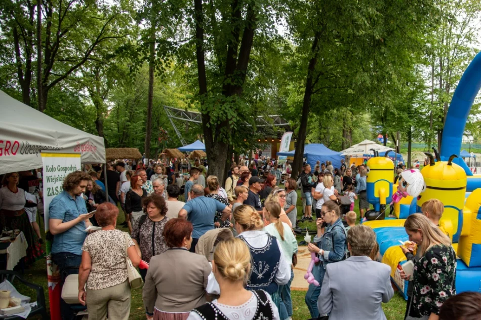 Zwyciężyły gospodynie z Męciny - zdjęcie 10