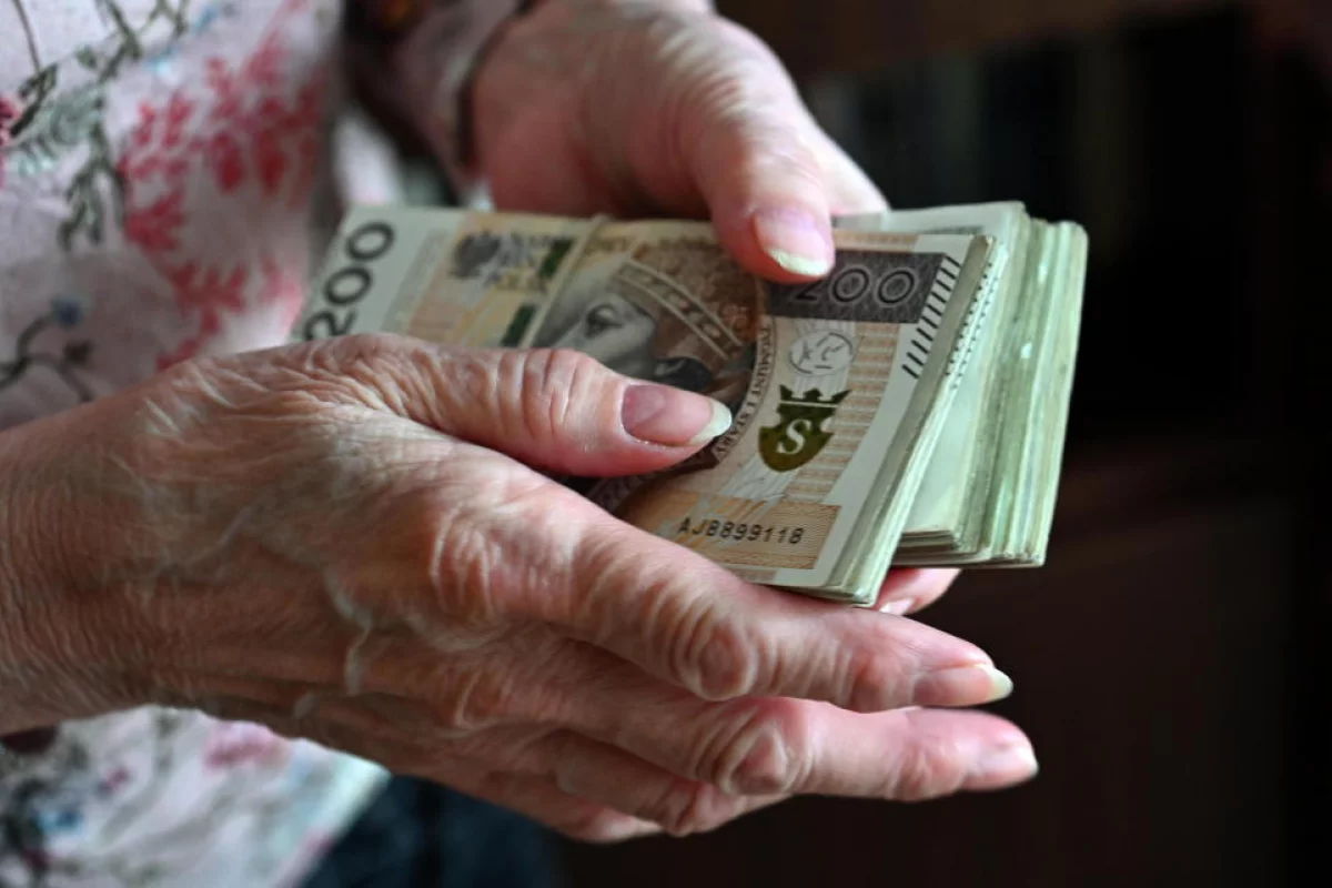 Pierwsze wypłaty czternastej emerytury rozpoczną się 25 sierpnia