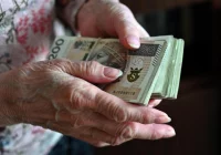 Pierwsze wypłaty czternastej emerytury rozpoczną się 25 sierpnia - zdjęcie główne