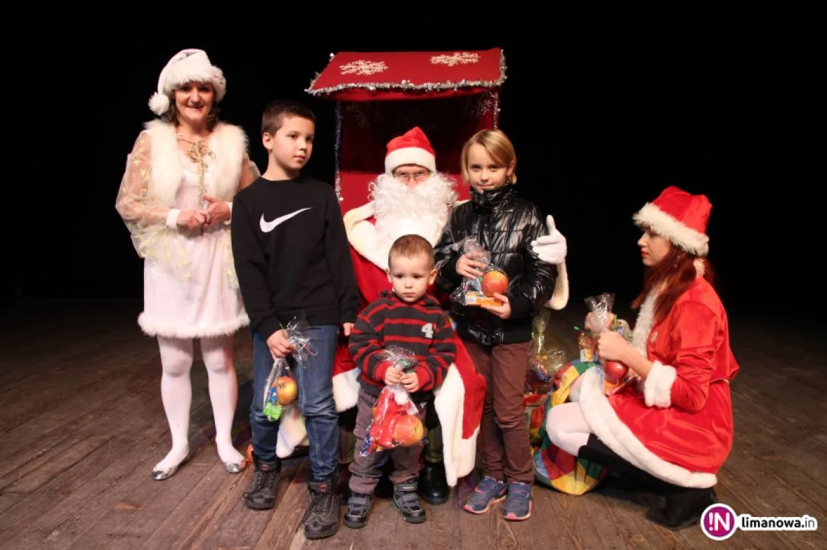 Mikołaj odwiedził Limanowski Dom Kultury