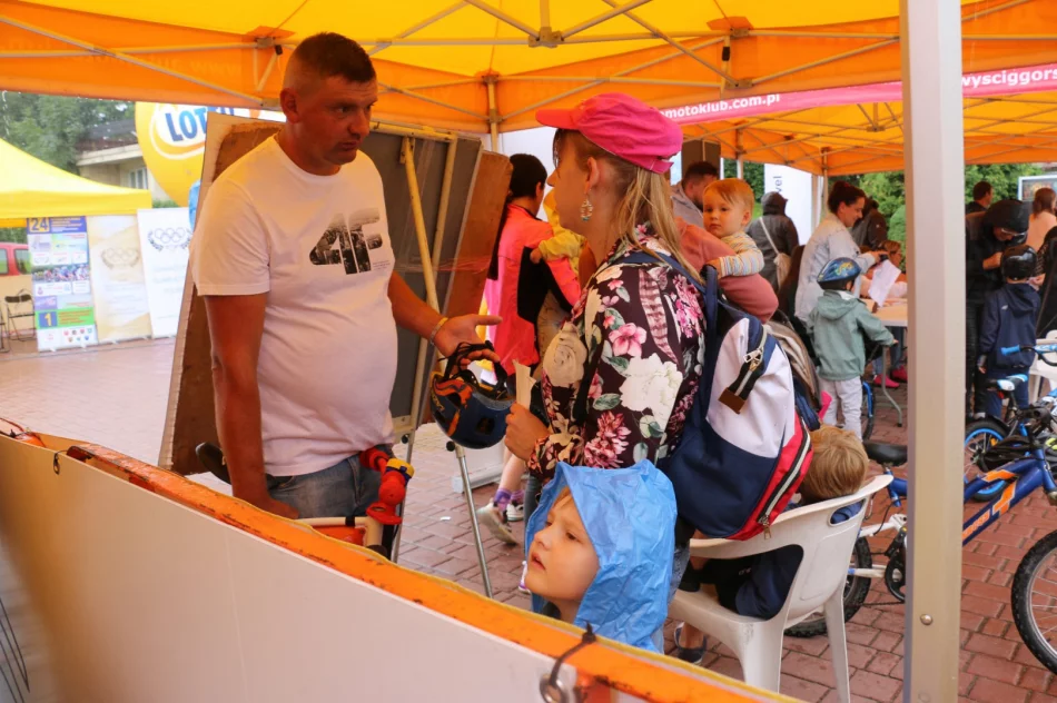 Pogoda nie odstraszyła młodych kolarzy - zdjęcie 5