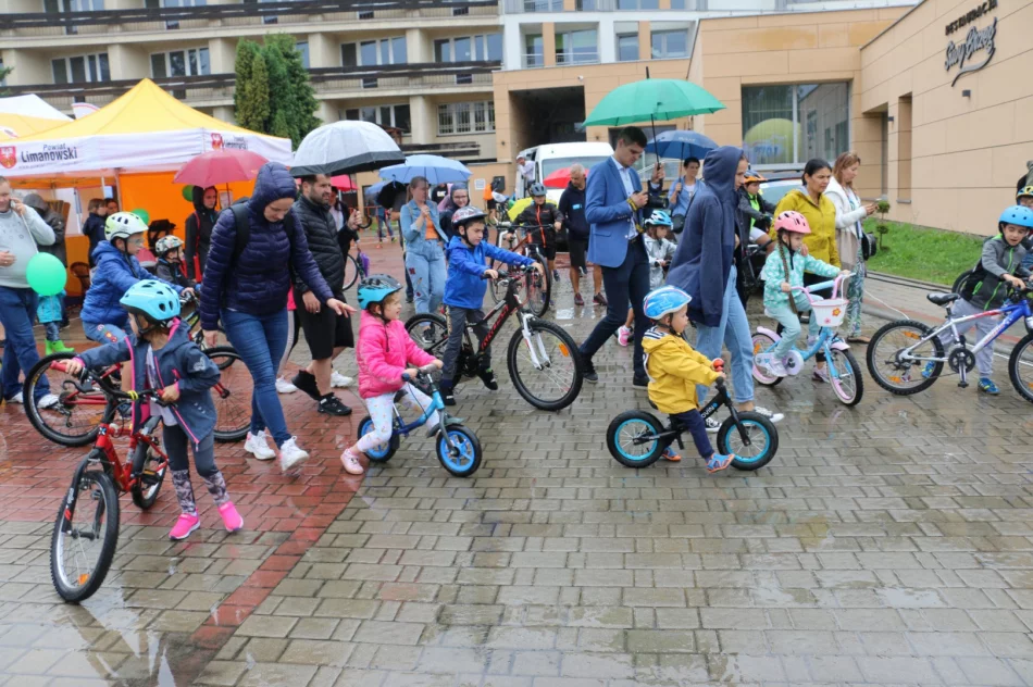 Pogoda nie odstraszyła młodych kolarzy - zdjęcie 14