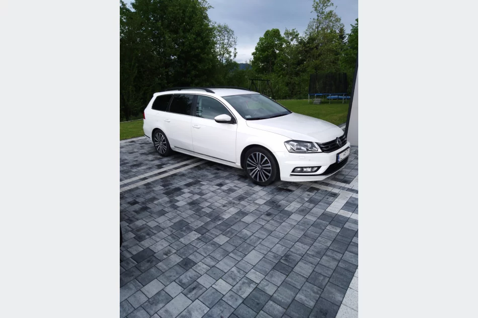 VW Passat 2.0 TDI 140 KM R-line 2014r - zdjęcie 1