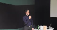 W Miejskiej Bibliotece Publicznej odbyło się spotkanie autorskie z Mateuszem Kęską - zdjęcie 3