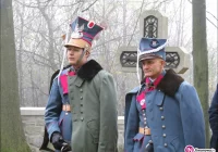 Listopadowa niedziela jabłonieckim cmentarzu - zdjęcie główne