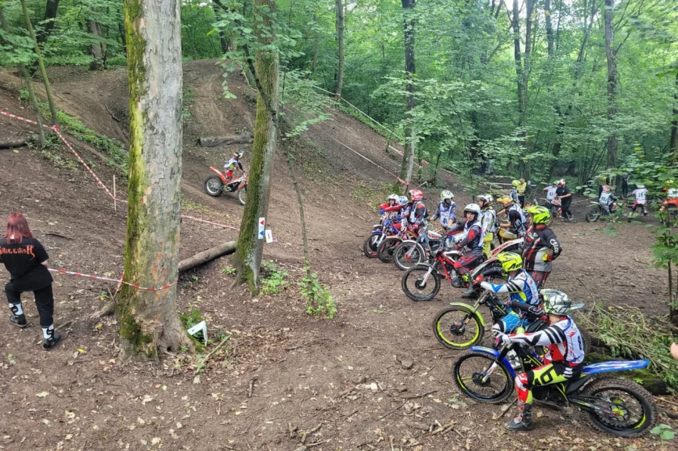 Zawody zgromadziły liczną grupę trialowców - zdjęcie 19