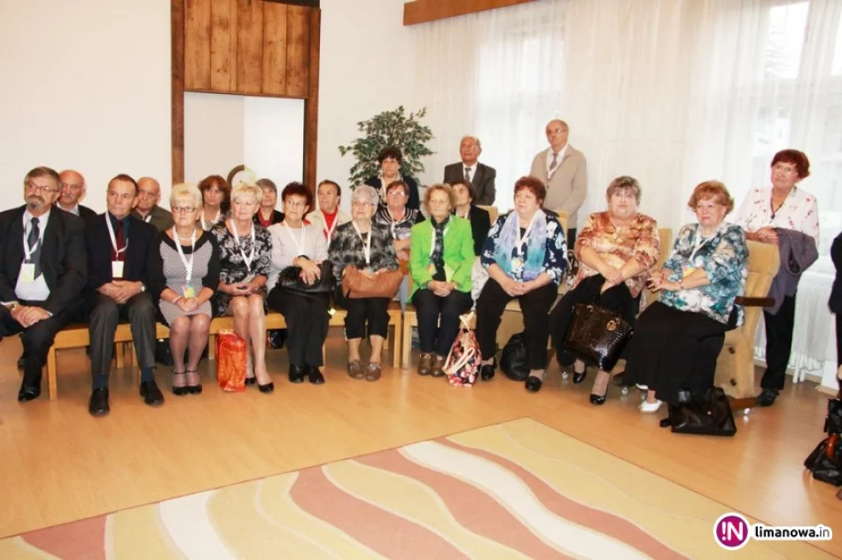 Seniorzy z wizytą w Dolnym Kubinie - zdjęcie 2