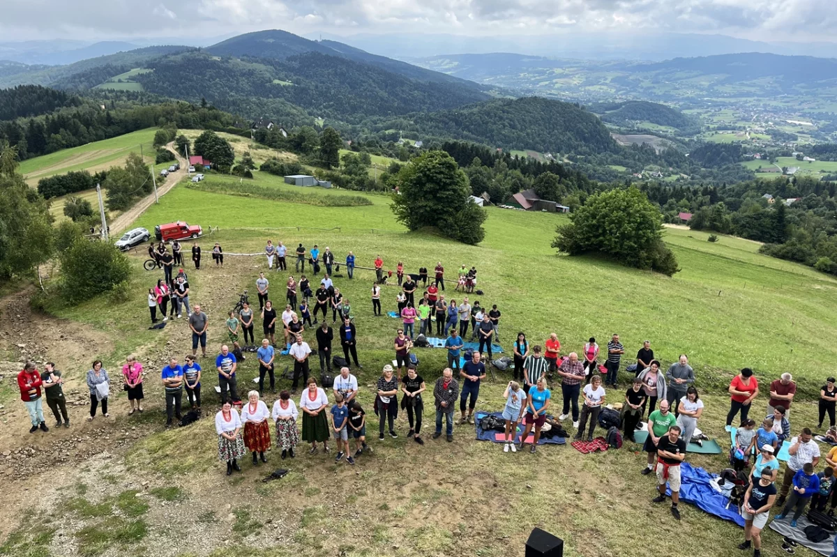 Góra Jaworz zdobyta podczas akcji Odkryj Beskid Wyspowy