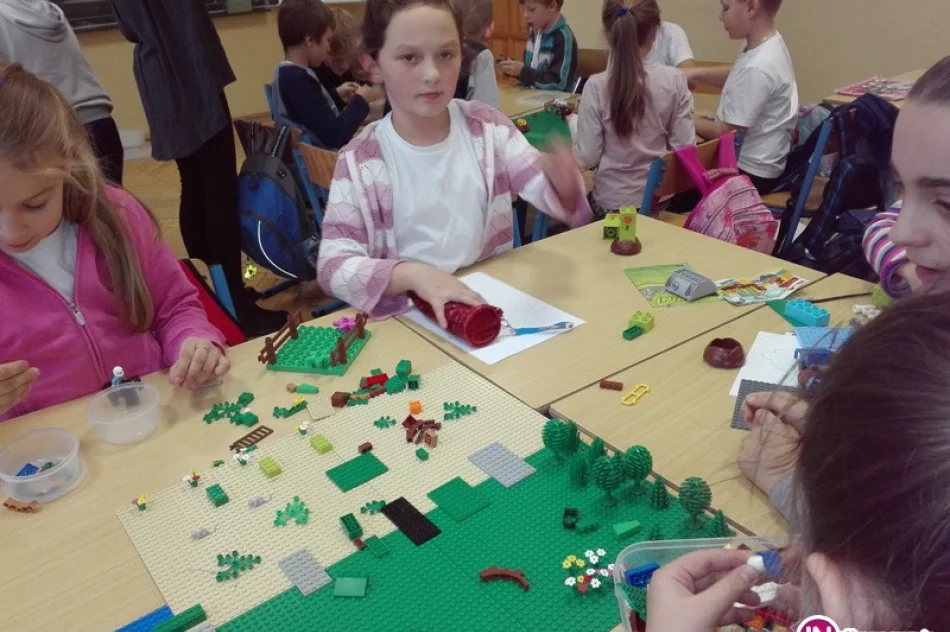 Warsztaty „LEGO WŚRÓD PÓL” w Szkole Podstawowej nr 2 w Siekierczynie - zdjęcie 2