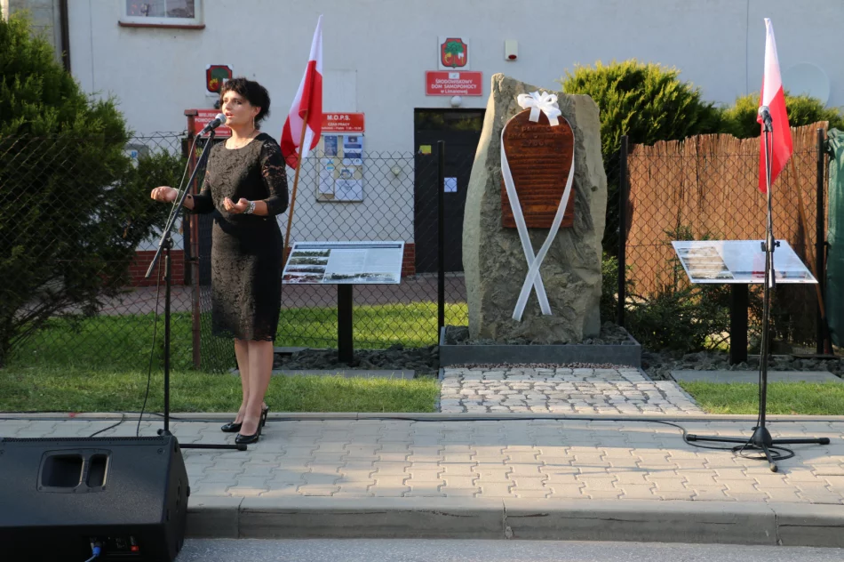 W 80. rocznicę likwidacji getta w Limanowej odsłonięto „Głaz pamięci” - zdjęcie 12