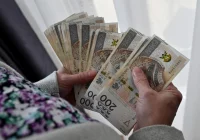 W kolejnych miesiącach płace będą rosły wolniej niż inflacja - zdjęcie główne