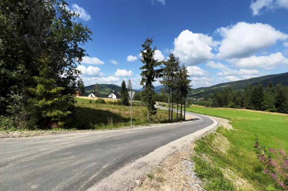 Remont 1,5 km drogi za ponad 1,3 mln zł - zdjęcie 7