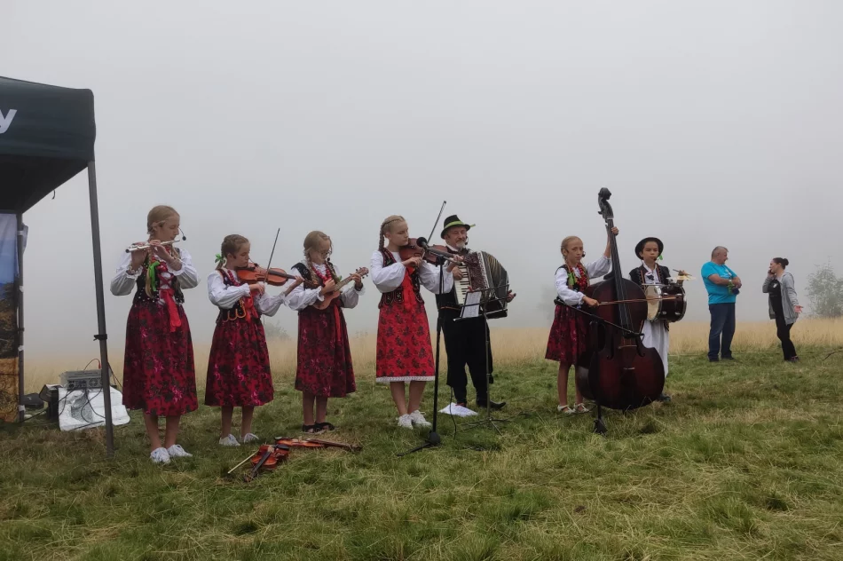 Turystyczny złaz na Łopieniu - zdjęcie 3