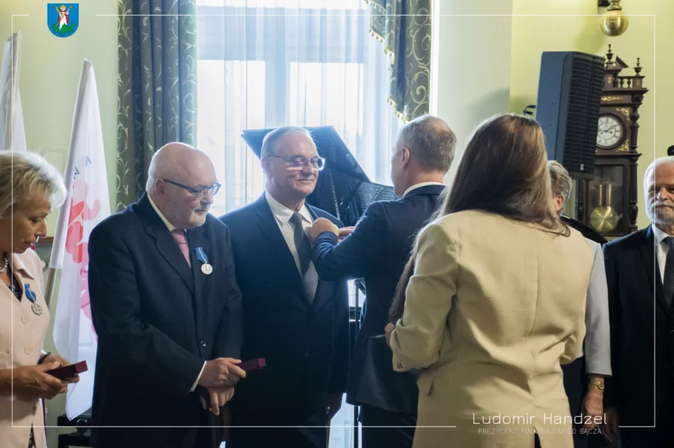 Działaczka "Solidarności" odznaczona - zdjęcie 17