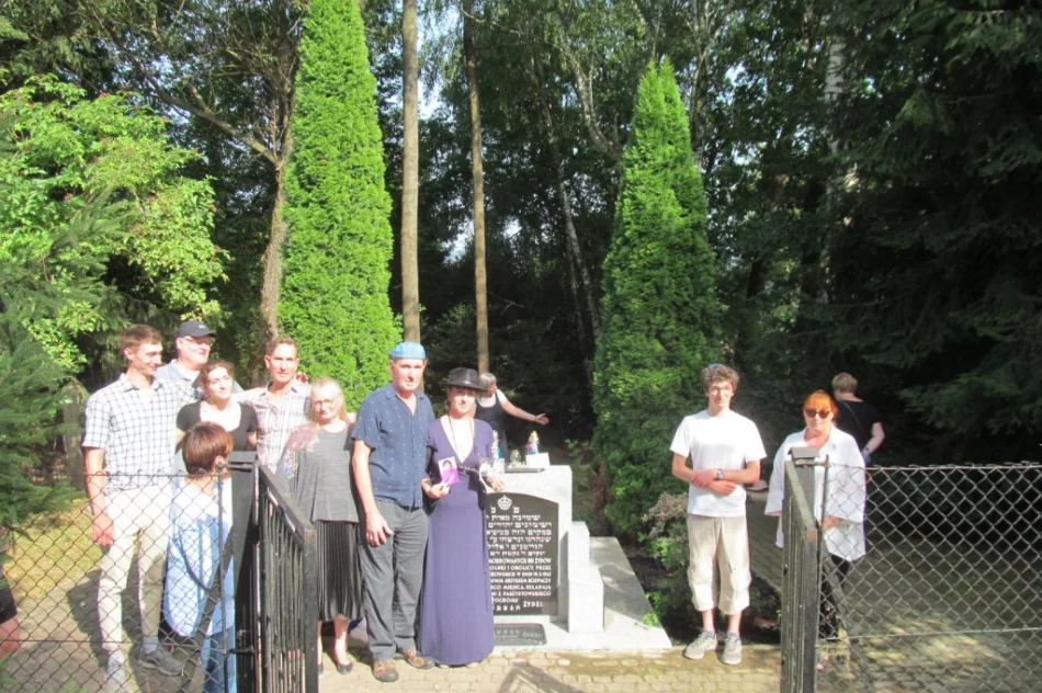 Potomkowie jedynej ocalałej przyjechali na miejsce niemieckiej zbrodni - zdjęcie 9