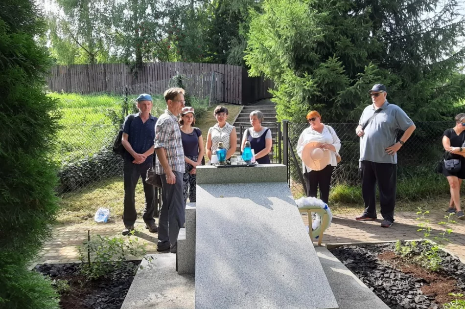 Potomkowie jedynej ocalałej przyjechali na miejsce niemieckiej zbrodni - zdjęcie 10