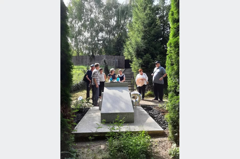 Potomkowie jedynej ocalałej przyjechali na miejsce niemieckiej zbrodni - zdjęcie 11