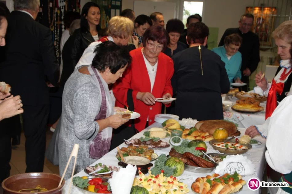 25-lecie przywrócenia imienia Królowej Korony Polskiej Szkole Podstawowej w Kłodnem - zdjęcie 4