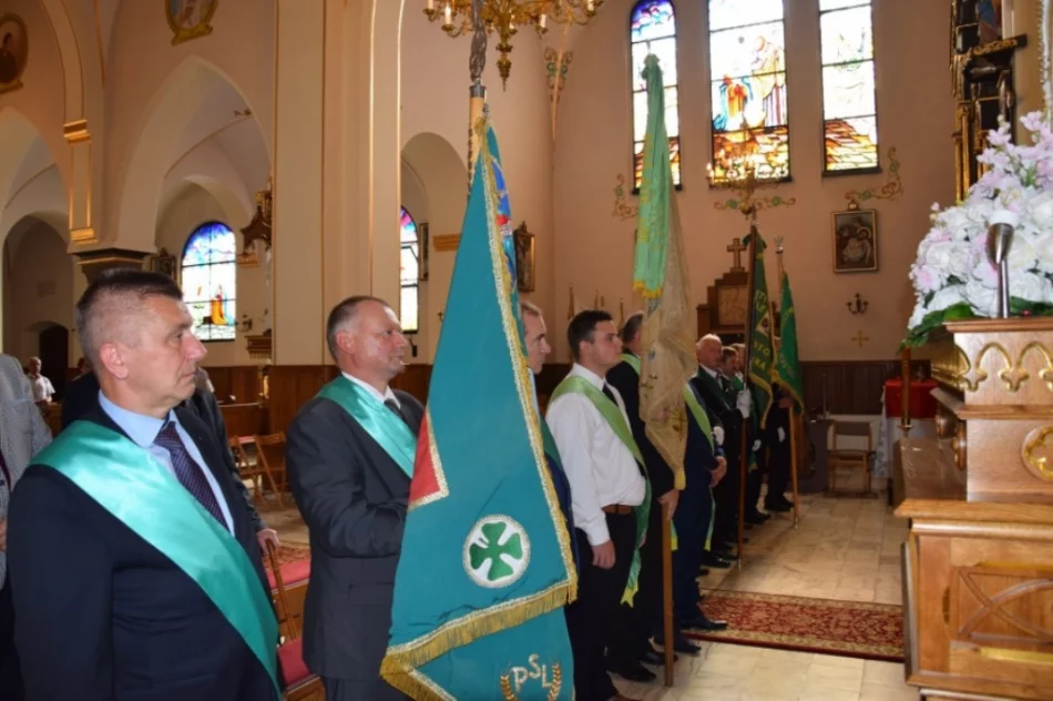 Oddano hołd ofiarom starć z policją - zdjęcie 4