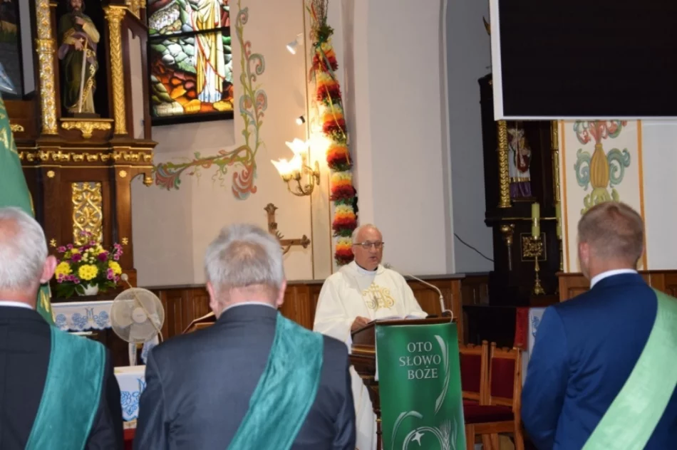 Oddano hołd ofiarom starć z policją - zdjęcie 6