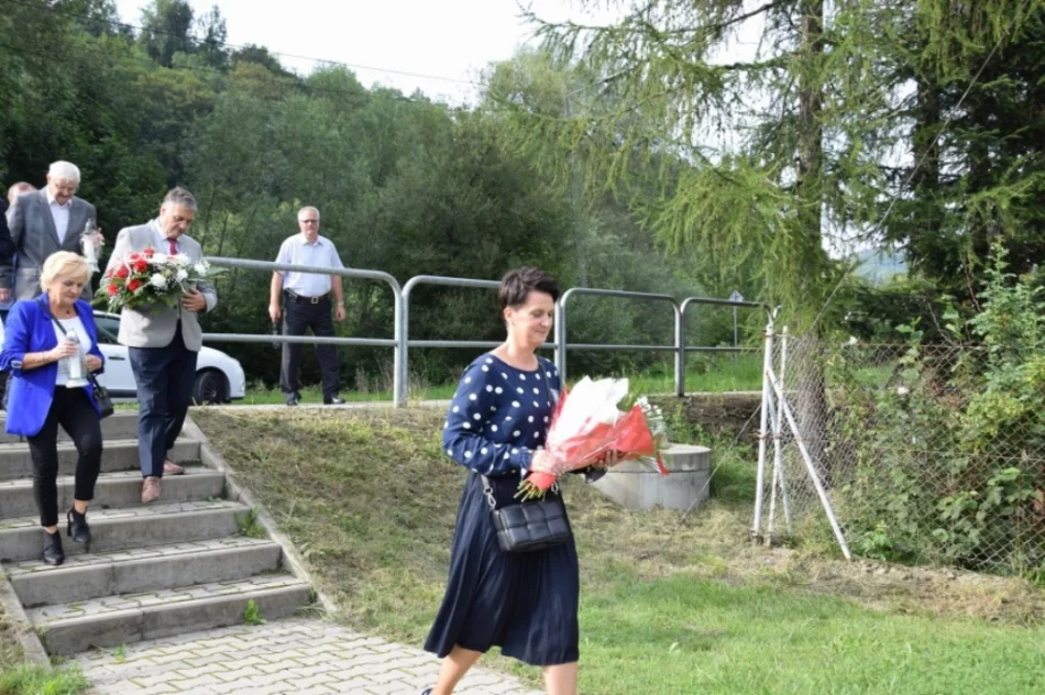 Oddano hołd ofiarom starć z policją - zdjęcie 17