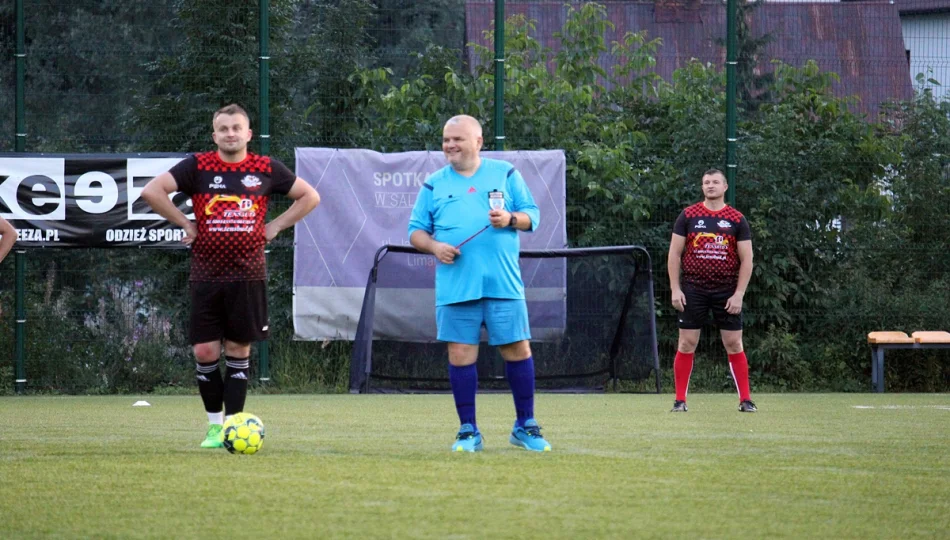XI kolejka w Lidze Oldbojów  - zdjęcie 1