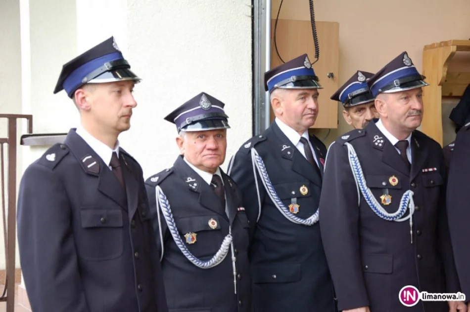 Nowe mundury dla druhów z gminy Limanowa - zdjęcie 4