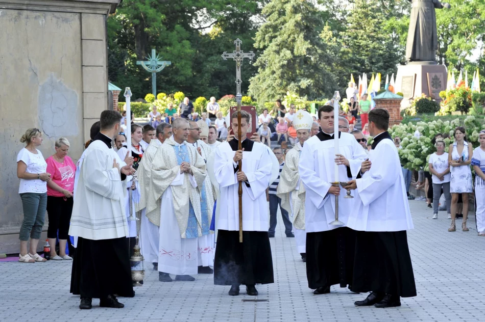 Pątnicy dotarli do celu jubileuszowej pielgrzymki - zdjęcie 3