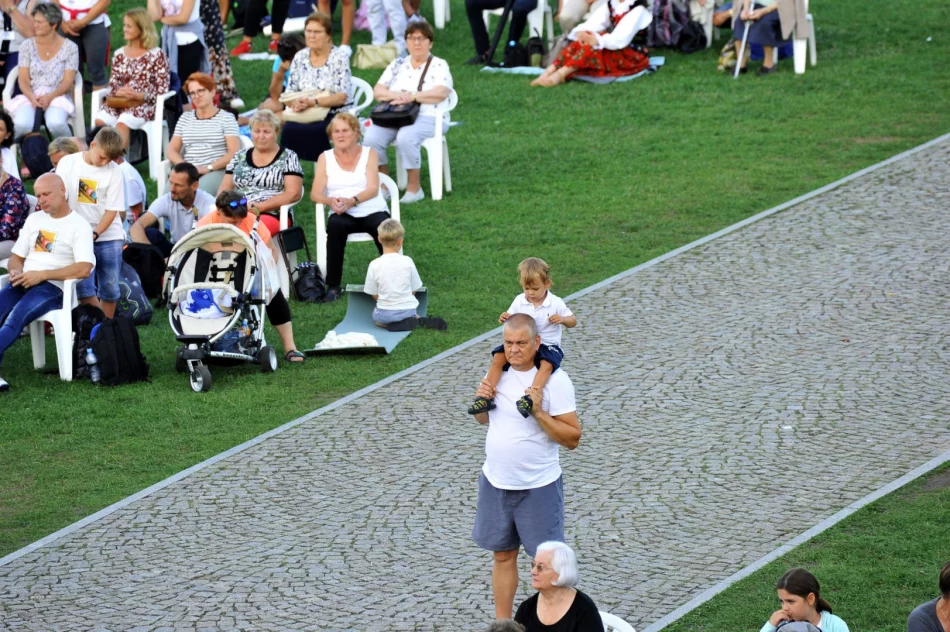 Pątnicy dotarli do celu jubileuszowej pielgrzymki - zdjęcie 15