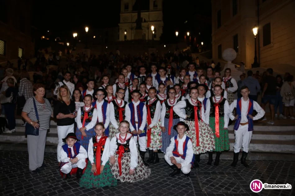 „Mali Męcinianie” u Grobu Ojca Świętego - zdjęcie 3