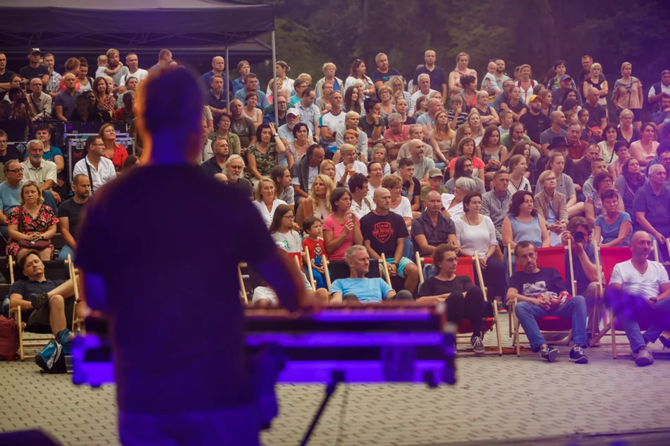 Jubileuszowy występ w plenerze - zdjęcie 6