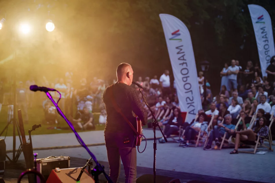 Jubileuszowy występ w plenerze - zdjęcie 12