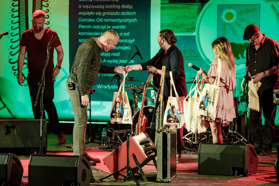 Jubileuszowy występ w plenerze - zdjęcie 15