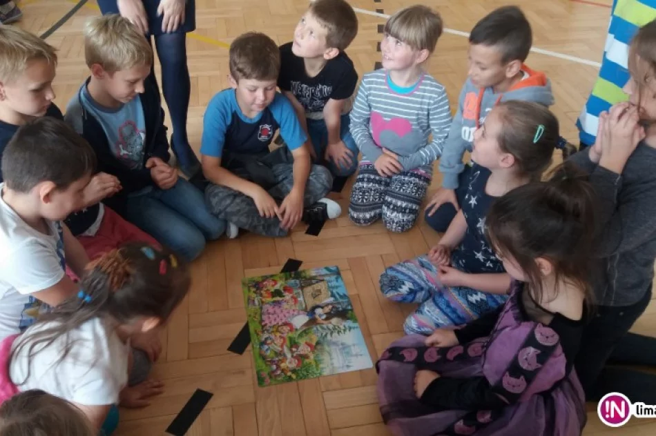 „Książka to moje hobby” w Zespole Szkół w Pisarzowej - zdjęcie 3