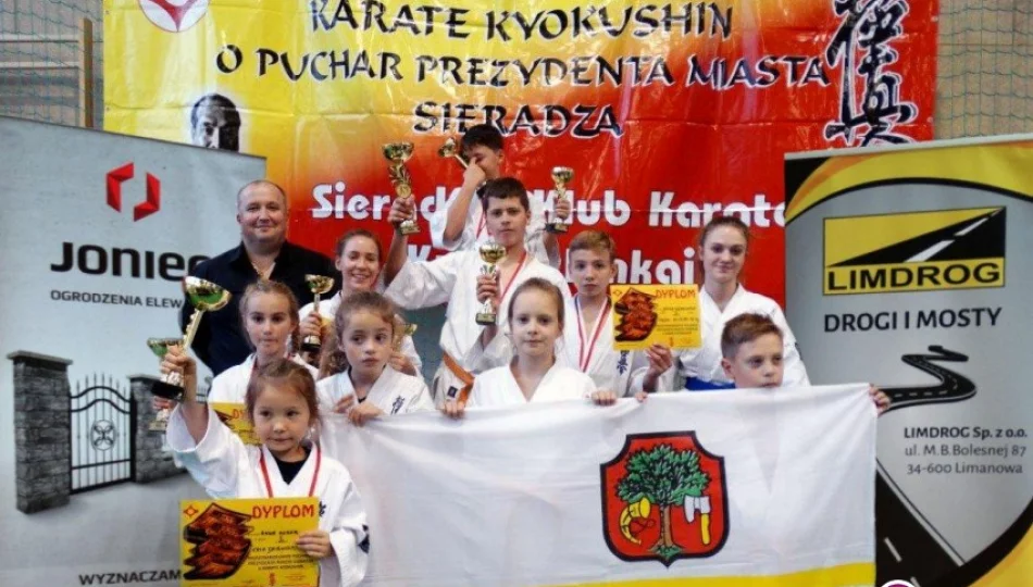 Pierwsze medale zawodników ARS Klub Kyokushinkai w nowym sezonie - zdjęcie 1