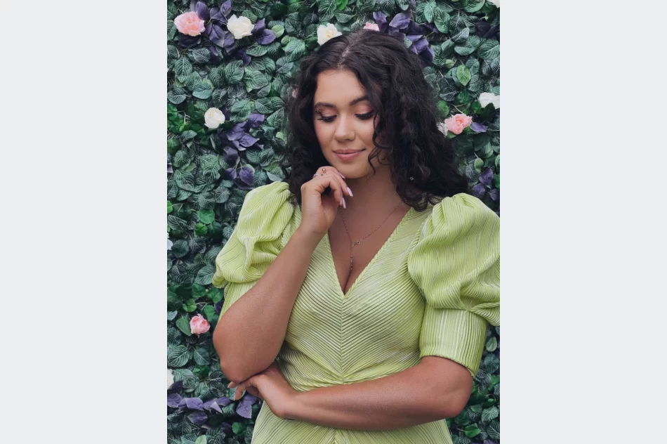 Obejrzyj nowy singiel Karoliny Szczurowskiej! - zdjęcie 4