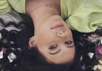 Obejrzyj nowy singiel Karoliny Szczurowskiej! - zdjęcie główne