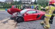 Rozbił Audi na ogrodzeniu - zdjęcie 2