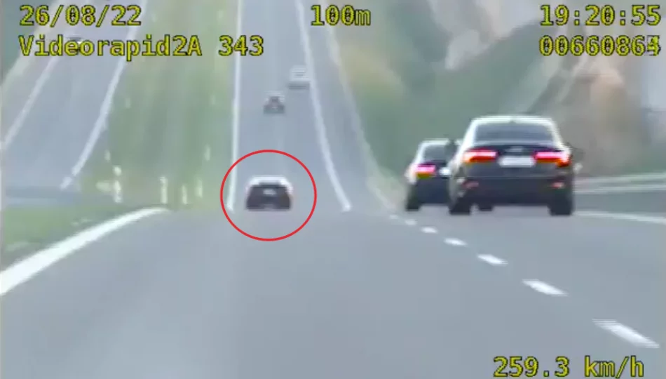 Kierowca Lamborghini pędził prawie 260 km/h - zdjęcie 1
