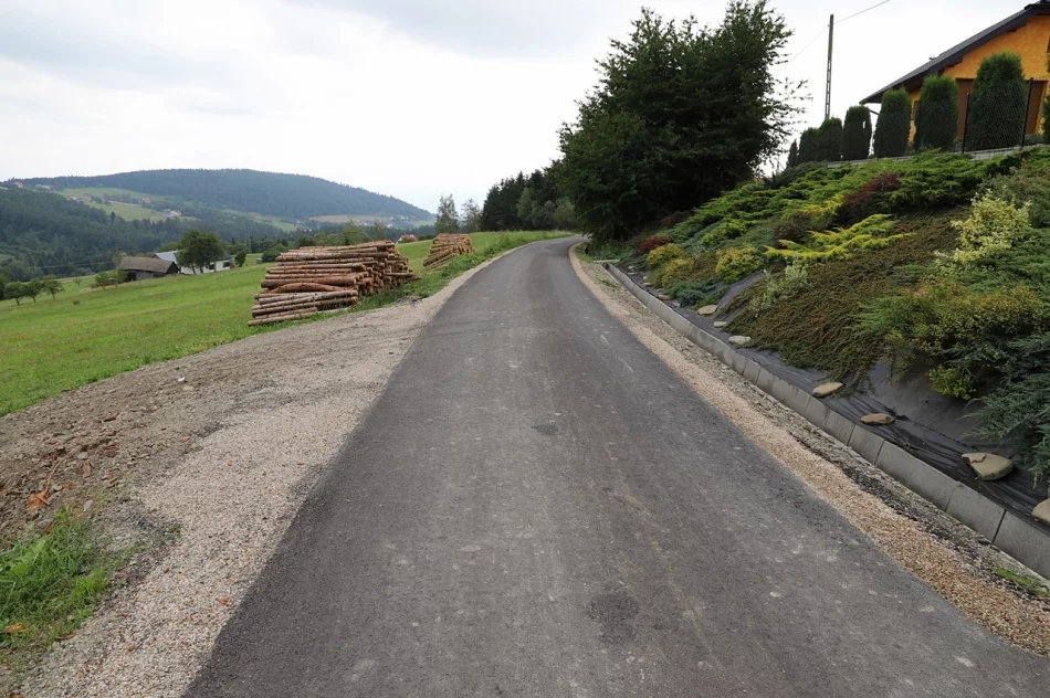 Remont 2,5 km drogi za 1,5 mln zł - zdjęcie 11