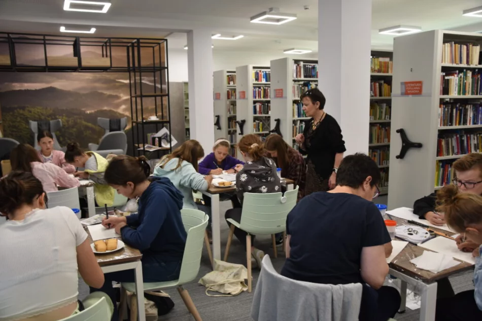 Wakacje 2022 w Miejskiej Bibliotece Publicznej - zdjęcie 7