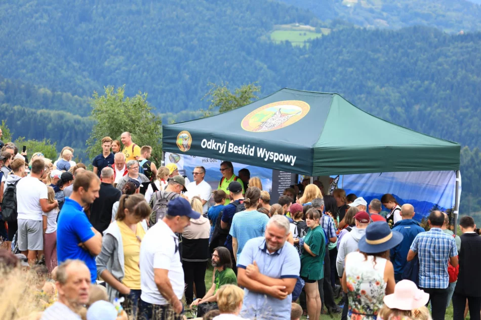 Po raz XXII na szczycie spotkali się pasjonaci Beskidu Wyspowego - zdjęcie 8