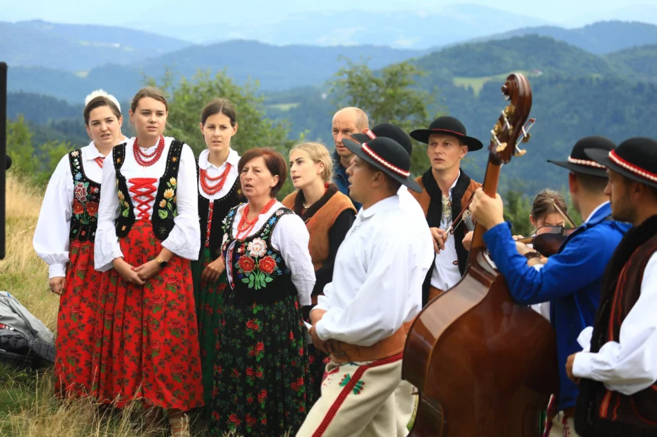 Po raz XXII na szczycie spotkali się pasjonaci Beskidu Wyspowego - zdjęcie 16