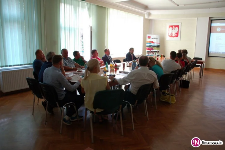 Ustalono Gminny Kalendarz Szkolnych Zawodów Sportowych 2016/2017 - zdjęcie 4