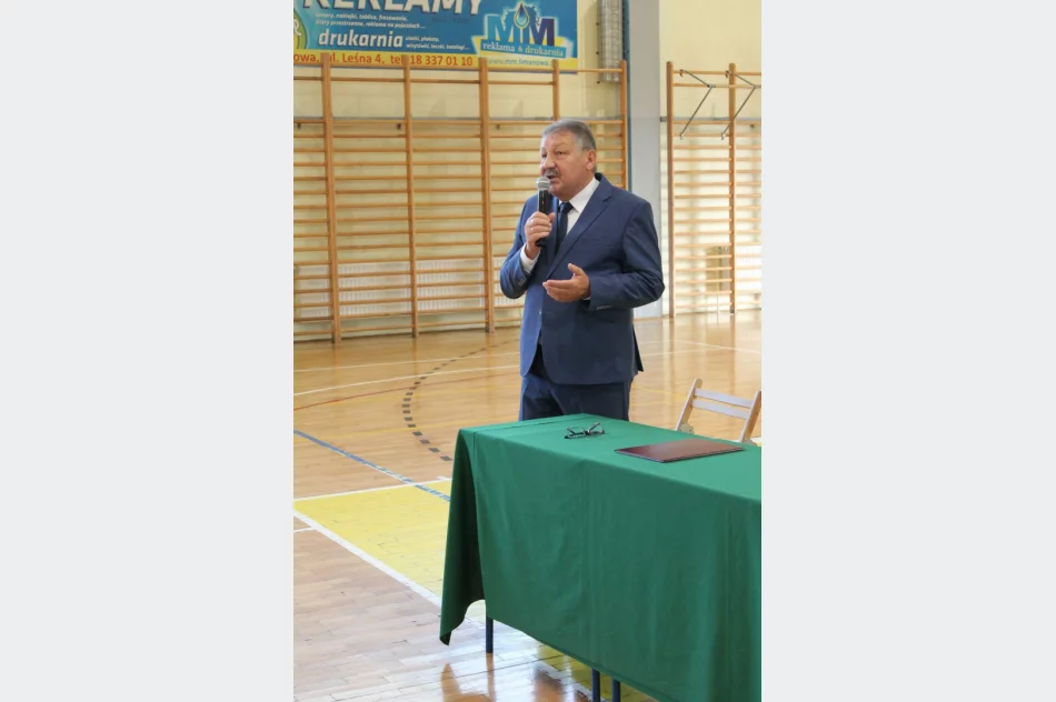 Początek roku szkolnego 2022/2023 w miejskich szkołach - zdjęcie 3